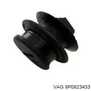 Буфер (отбойник) капота 8P0823433 VAG