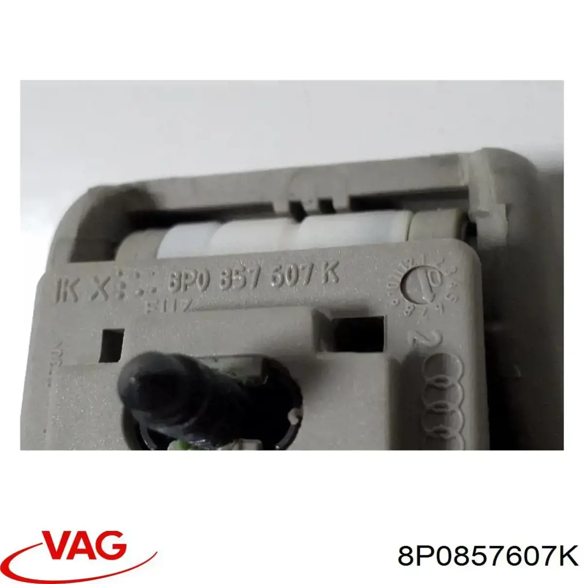  8P0857607K VAG