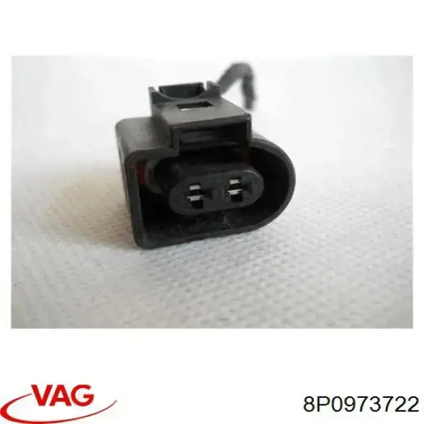 Разъем (фишка) противотуманной фары 8P0973722 VAG