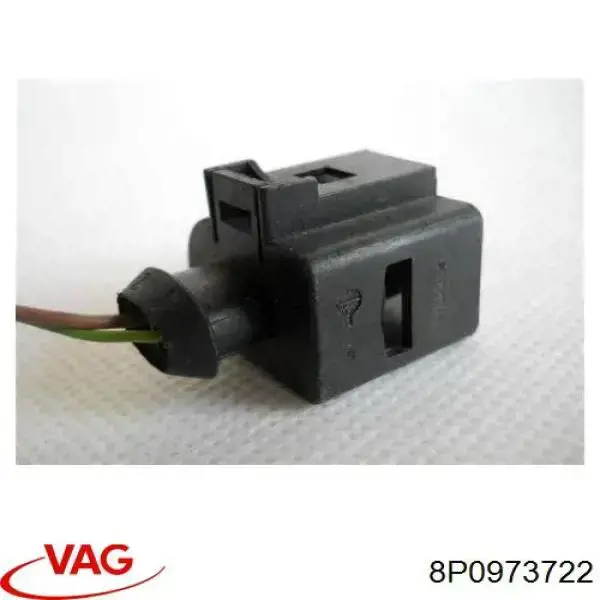 Разъем (фишка) противотуманной фары VAG 8P0973722