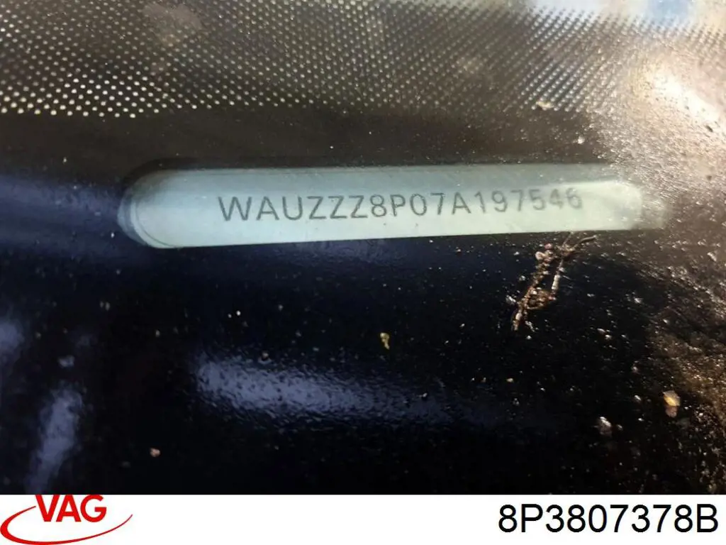 8P3807378A VAG Направляющая заднего бампера правая