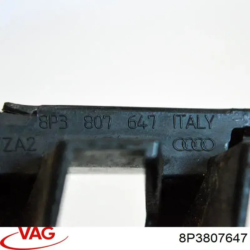 8P3807647 VAG Rejilla de ventilación, parachoques trasero, central original y equivalente