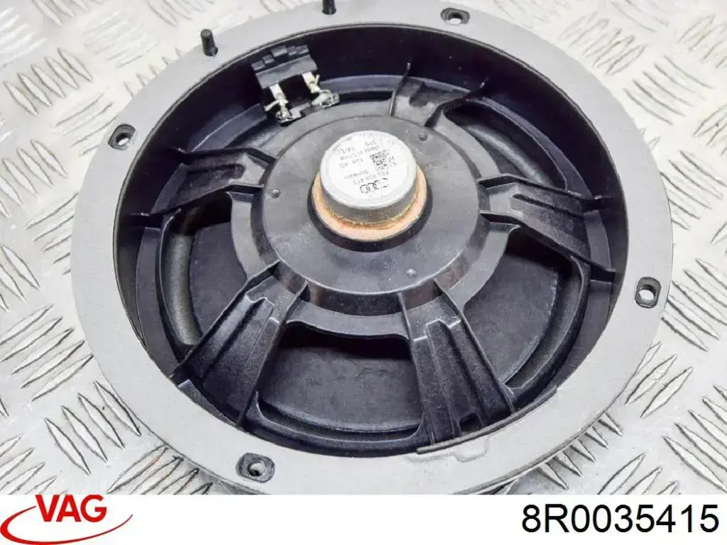 8R0035415 VAG Динамик передний