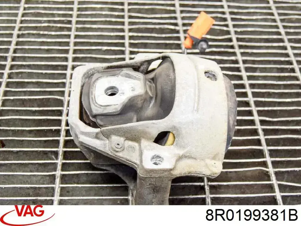Левая опора двигателя VAG 8R0199381B