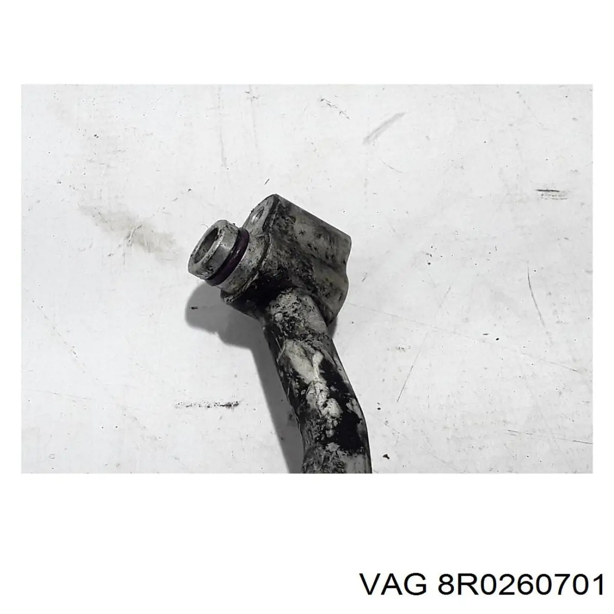 Шланг кондиционера, от компрессора к радиатору VAG 8R0260701 цена, от 87.42 USD