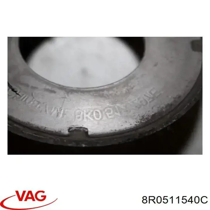 Купить 8R0511540D VAG Защита амортизатора заднего
