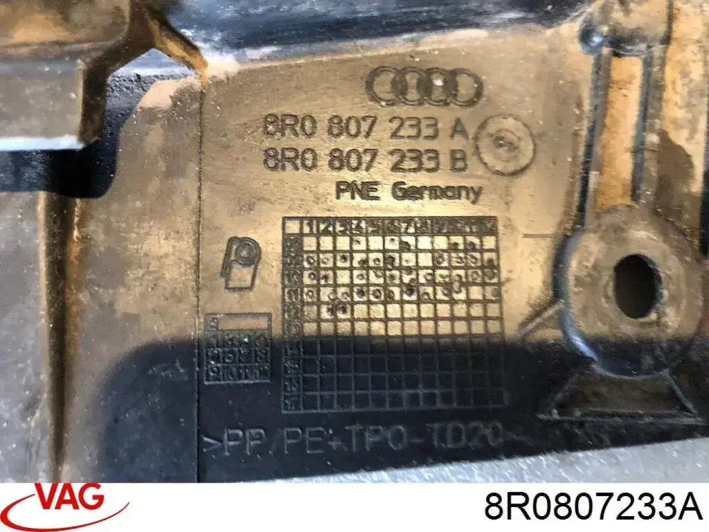 Аэродинамические обвесы VAG 8R0807233A цена, от 21.42 USD