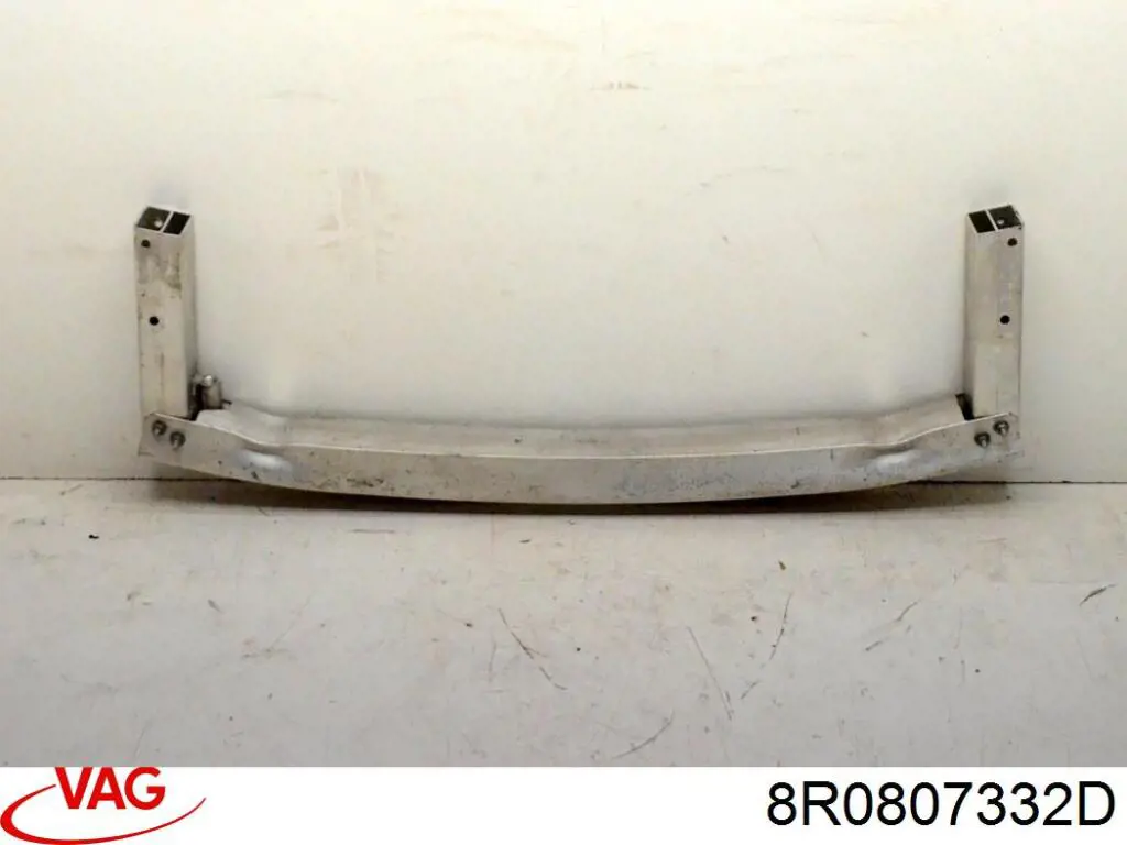 Купить 8R0807332D VAG Кронштейн усилителя заднего бампера