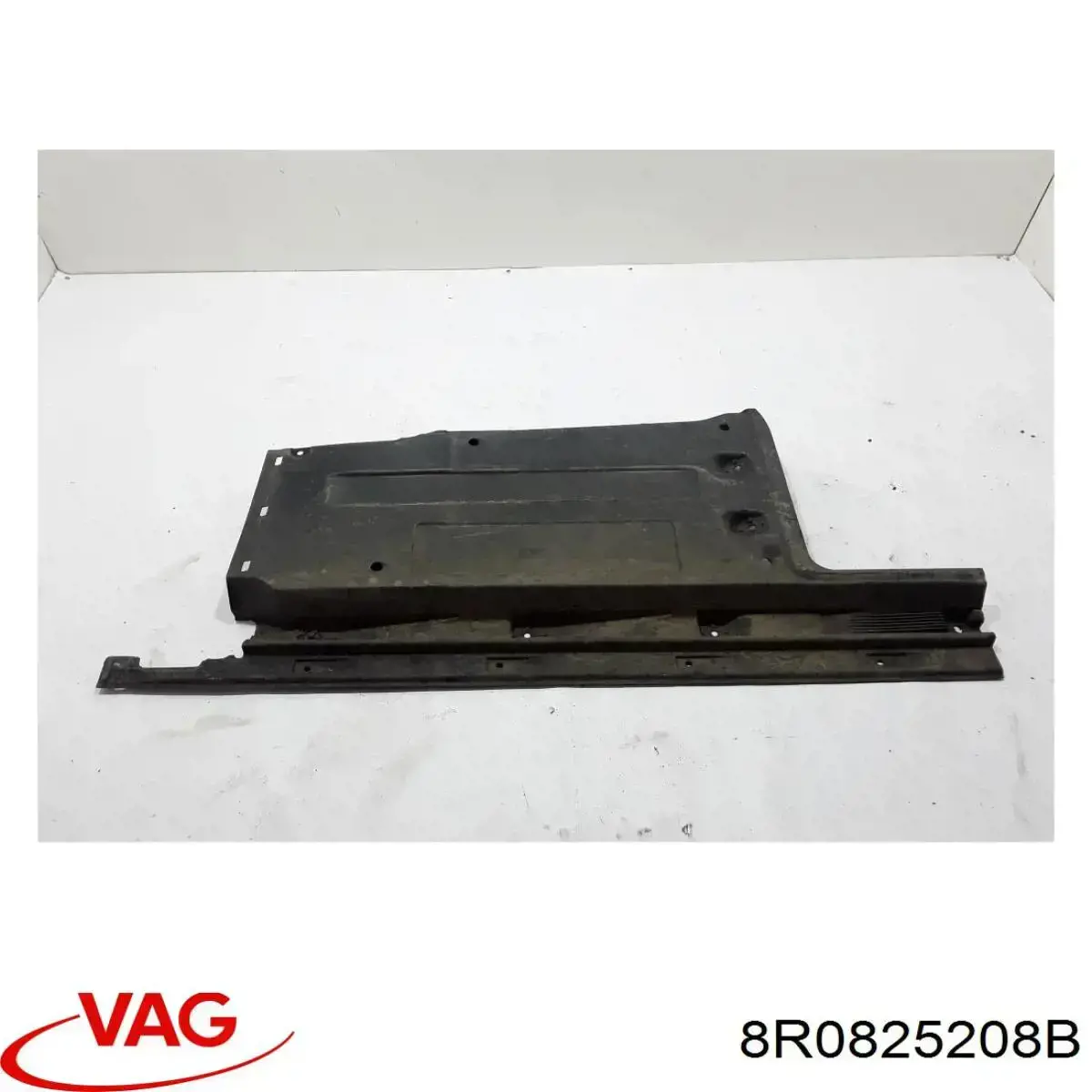 Купить 8R0825208B VAG Защита днища правая