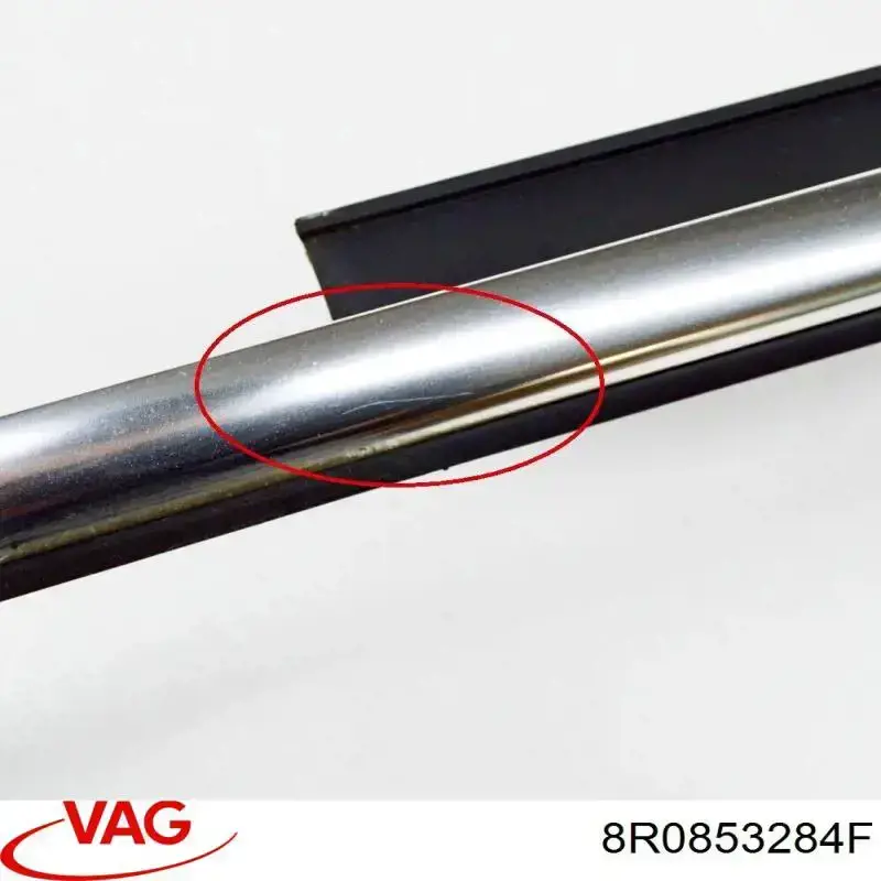 Молдинг опускного стекла двери передней правой 8R0853284F VAG