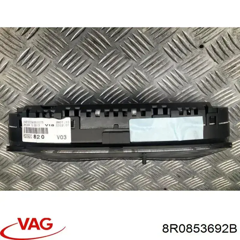 Кронштейн решетки радиатора 30853301 AND