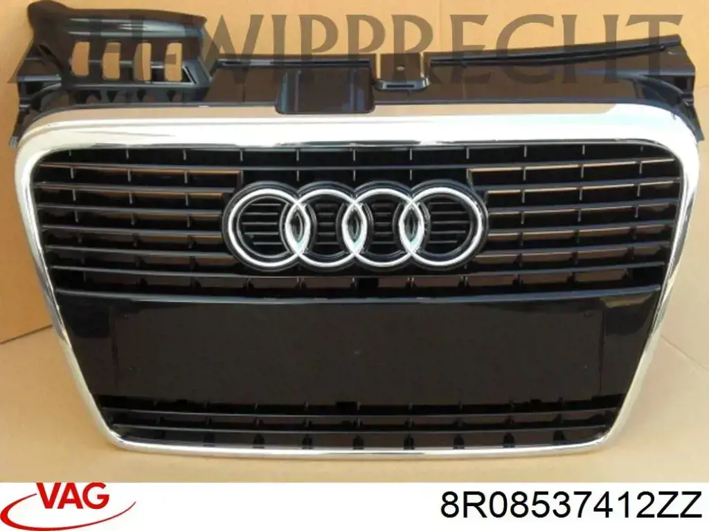  Эмблема крышки багажника Audi Q5 