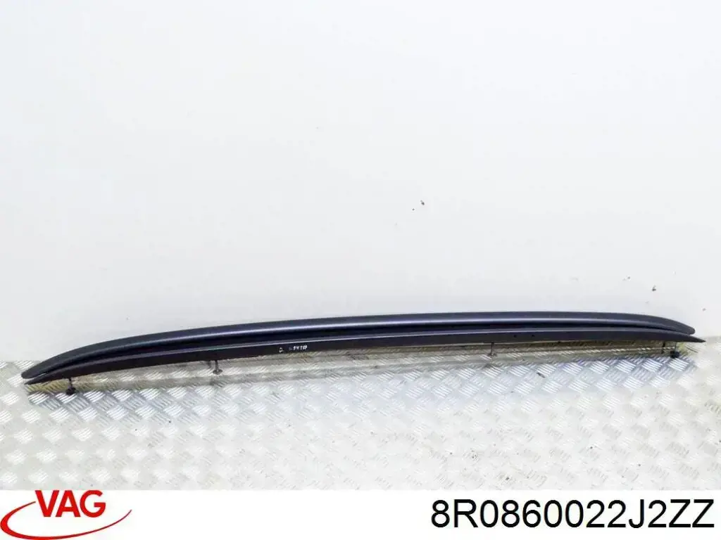 Рейлинг крыши правый 8R0860022J2ZZ VAG