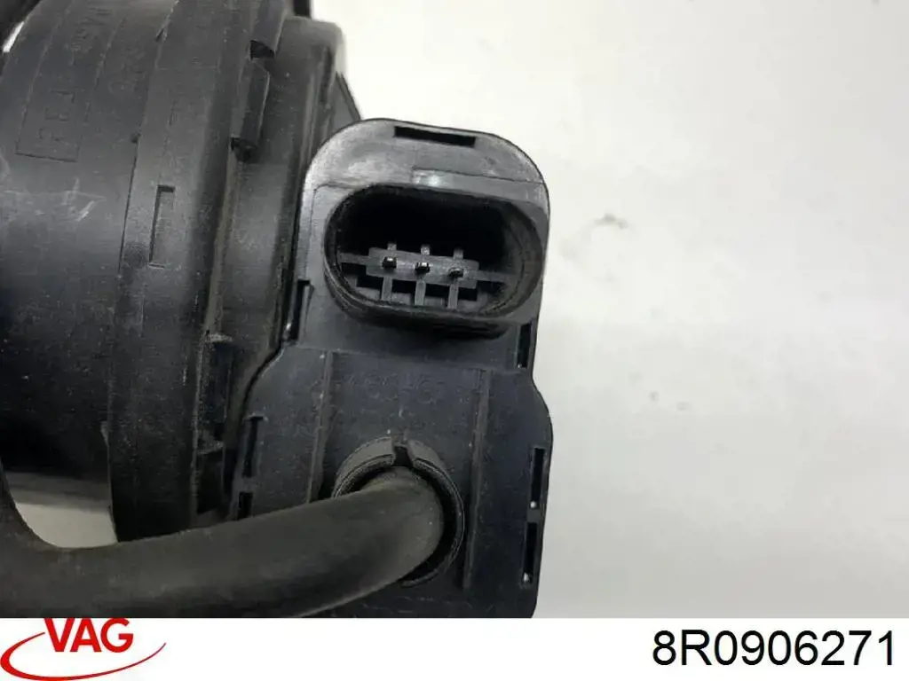 Насос диагностики течи в баке 8R0906271 VAG