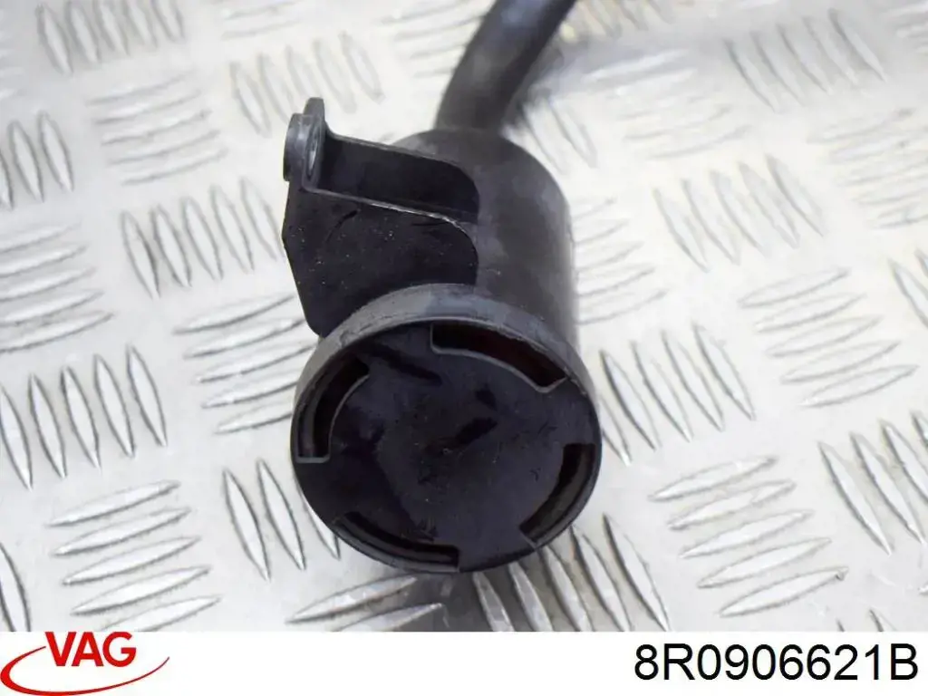 VAG 8R0906621B цена, от 6.49 USD
