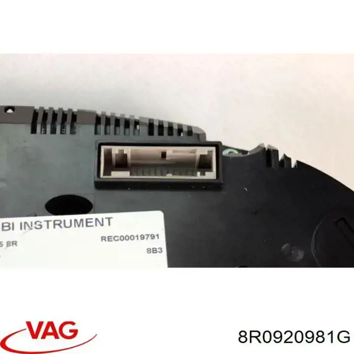 Приборная доска (щиток приборов) VAG 8R0920981G цена, от 35.84 USD