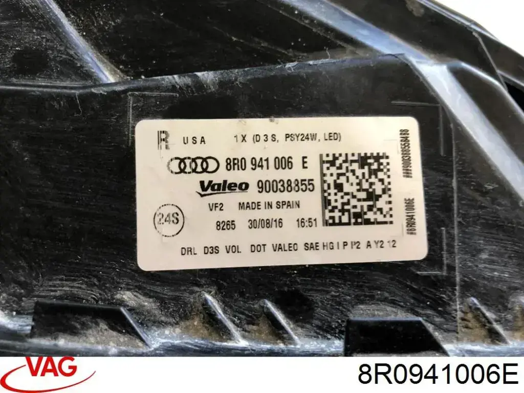 8R0941006E VAG Фара передняя правая