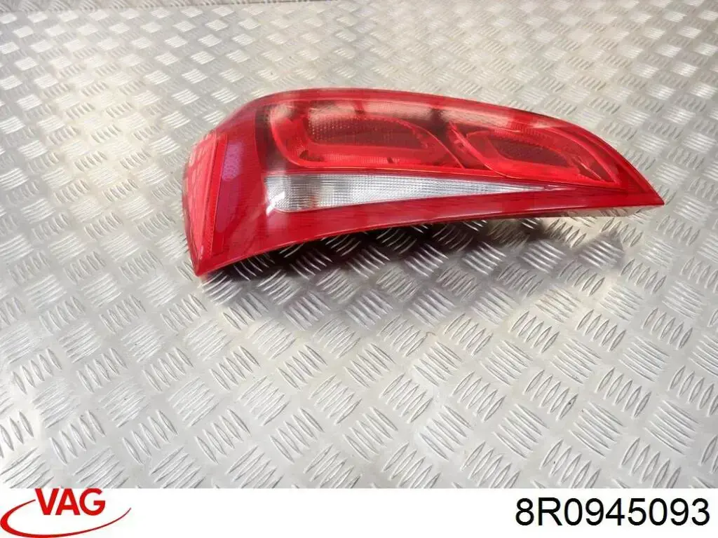 Фонарь задний левый Magneti Marelli LLG642
