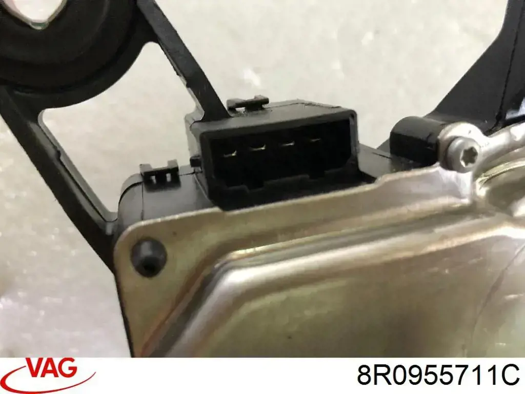 Моторчик заднего дворника 8R0955711C VAG