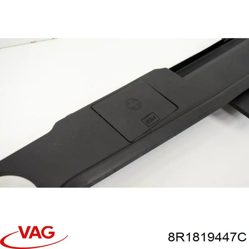 Купить 8R1819447C VAG Водосток лобового стекла, жабо
