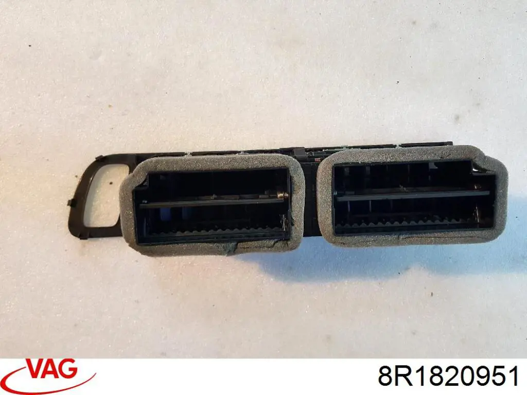 Купить 8R1820951 VAG 
