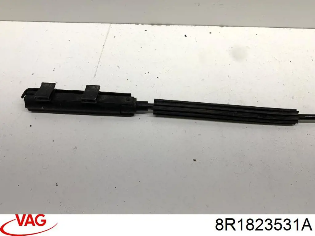 Купить 8R1823531A VAG Трос открывания капота передний