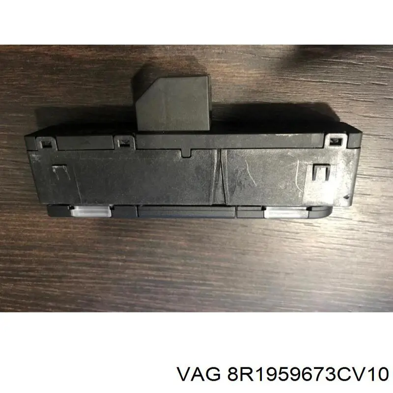 Купить 8R1959673CV10 VAG Блок кнопок центральной консоли