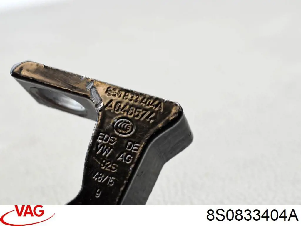 Дверной шарнир правый передний VAG 8S0833404A цена, от 11.28 USD