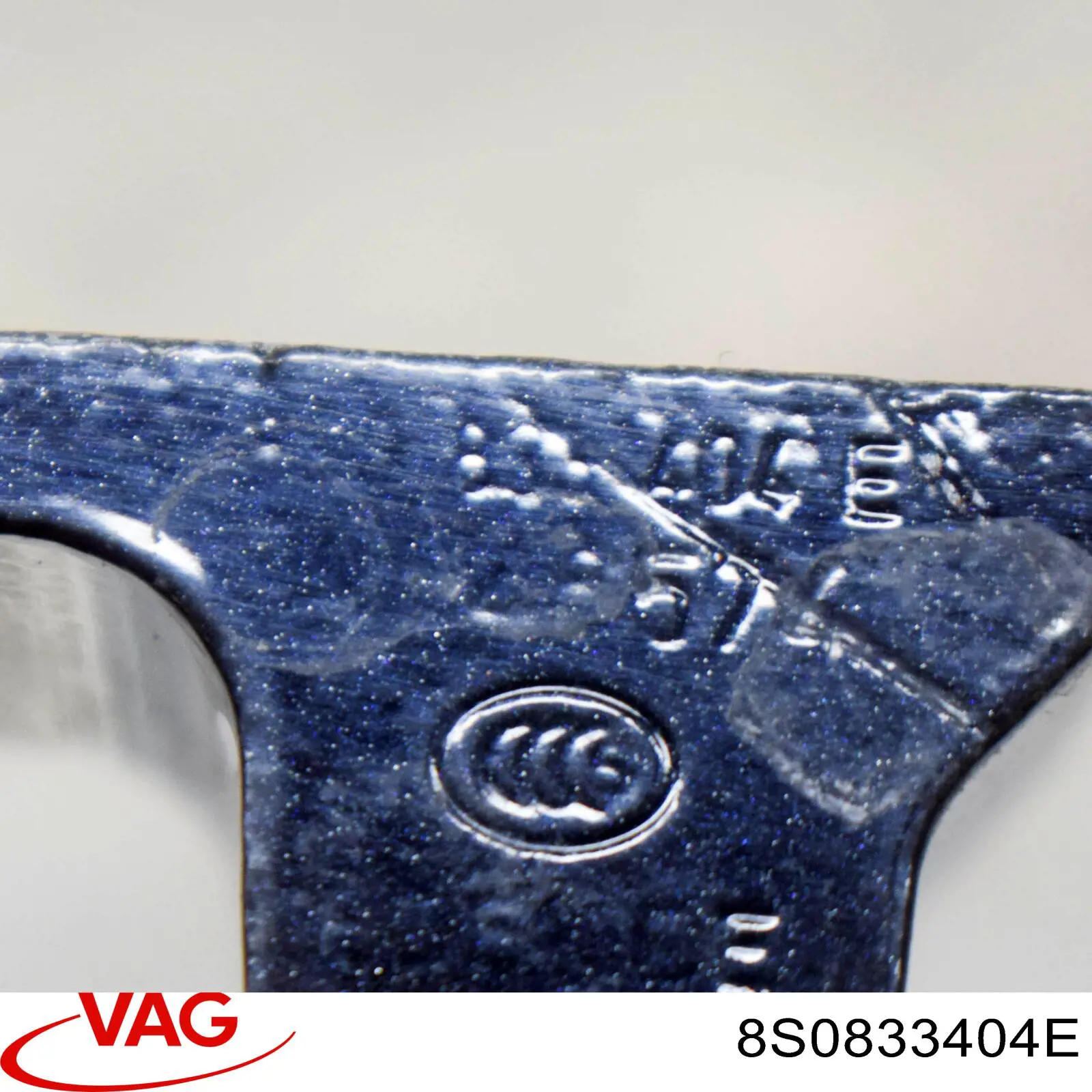 Дверной шарнир правый передний VAG 8S0833404E цена, от 12.67 USD