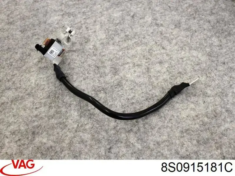 Кабель массы аккумулятора (АКБ) 8S0915181C VAG