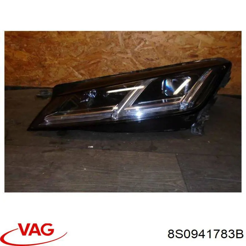 Фара левая 8S0941783B VAG