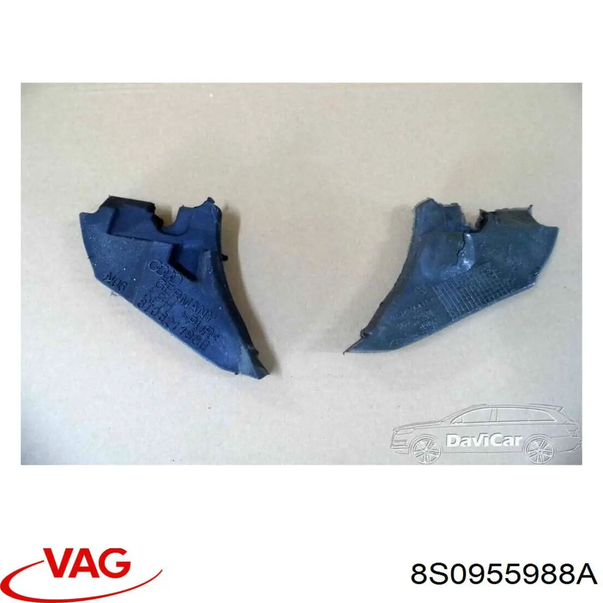 Купить 8S0955988A VAG Форсунка омывателя стекла лобового, правая