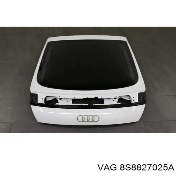 8S8827025A VAG Крышка багажника