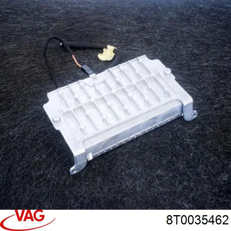 8T0035462 VAG Усилитель звука аудиосистемы