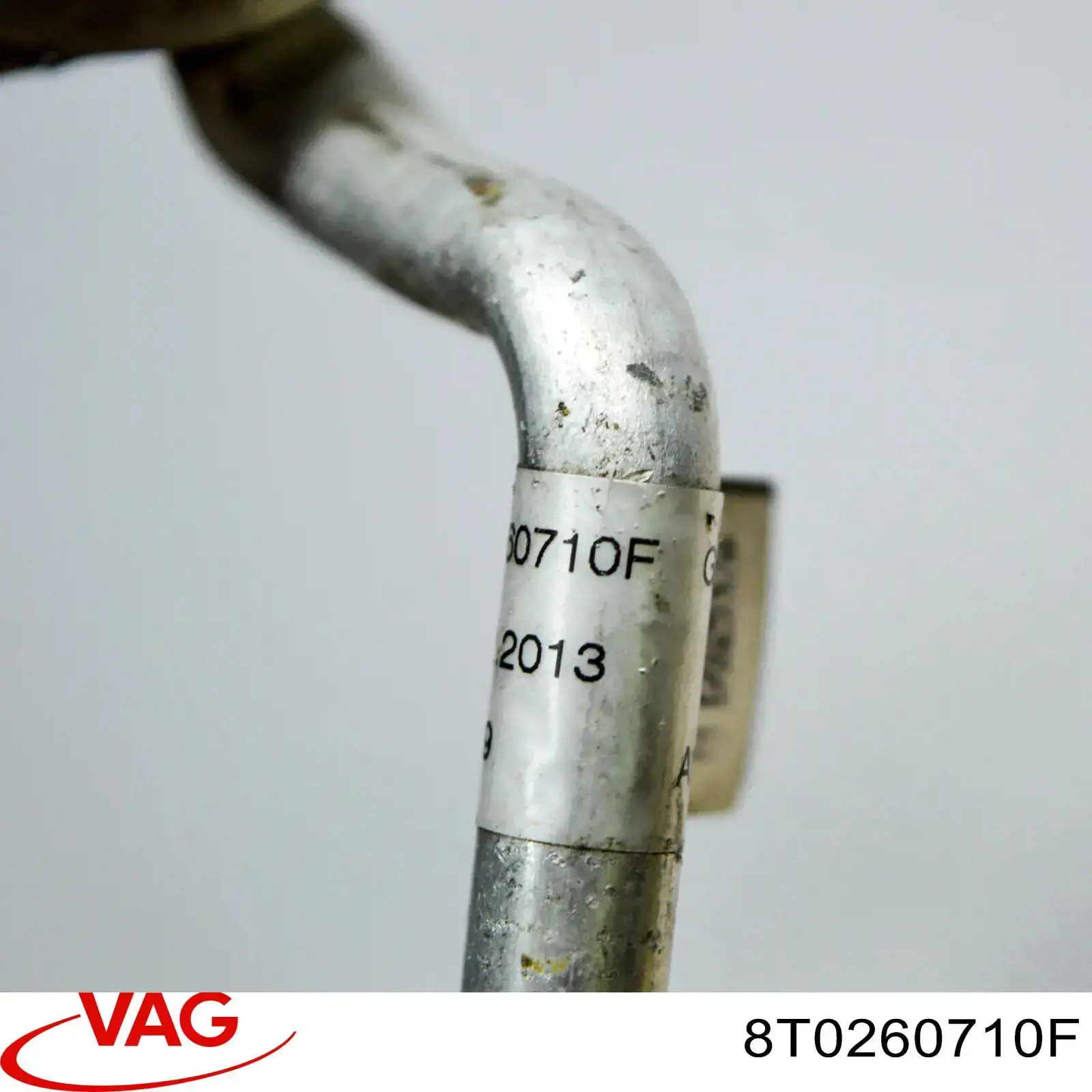 Купить 8T0260710F VAG Шланг кондиционера, от радиатора к испарителю