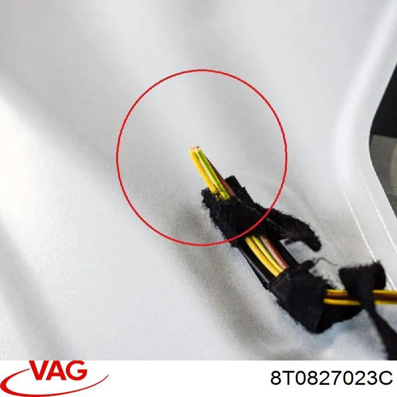 Пятая дверь VAG 8T0827023C цена, от 114.41 USD