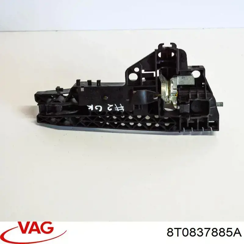 Держатель наружной ручки двери задней левой VAG 8T0837885A цена, от 6.33 USD