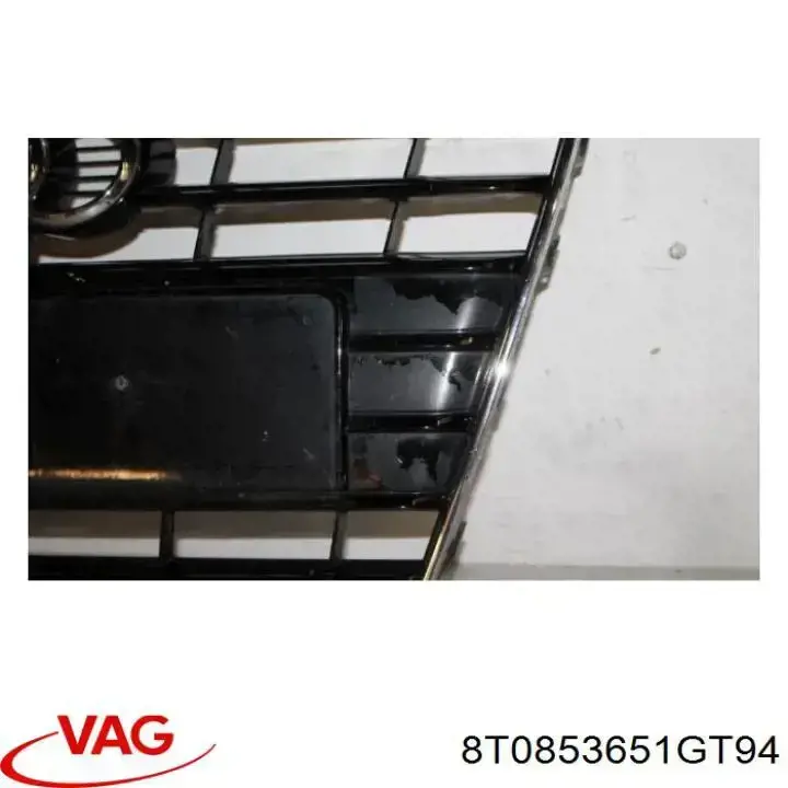 Решетка радиатора 8T0853651GT94 VAG