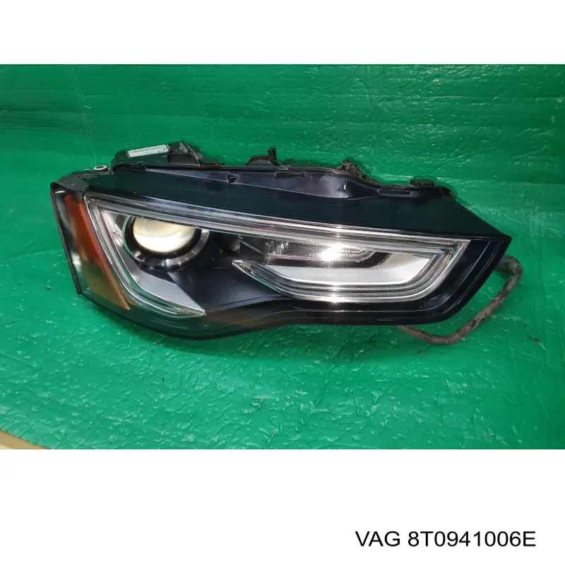 Купить 8T0941006E VAG 