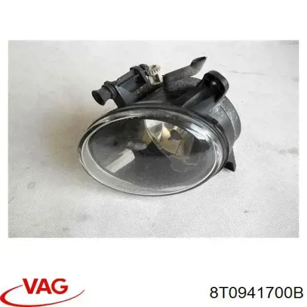 Правая противотуманная фара VAG 8T0941700B