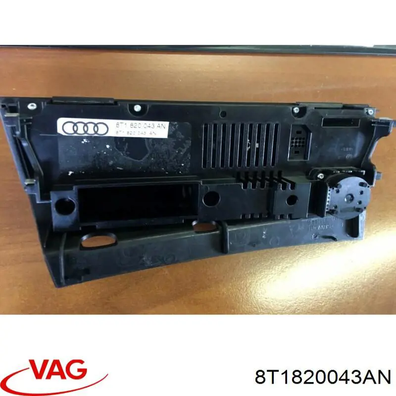8T1820043AHXZF VAG блок управления режимами отопления/кондиционирования
