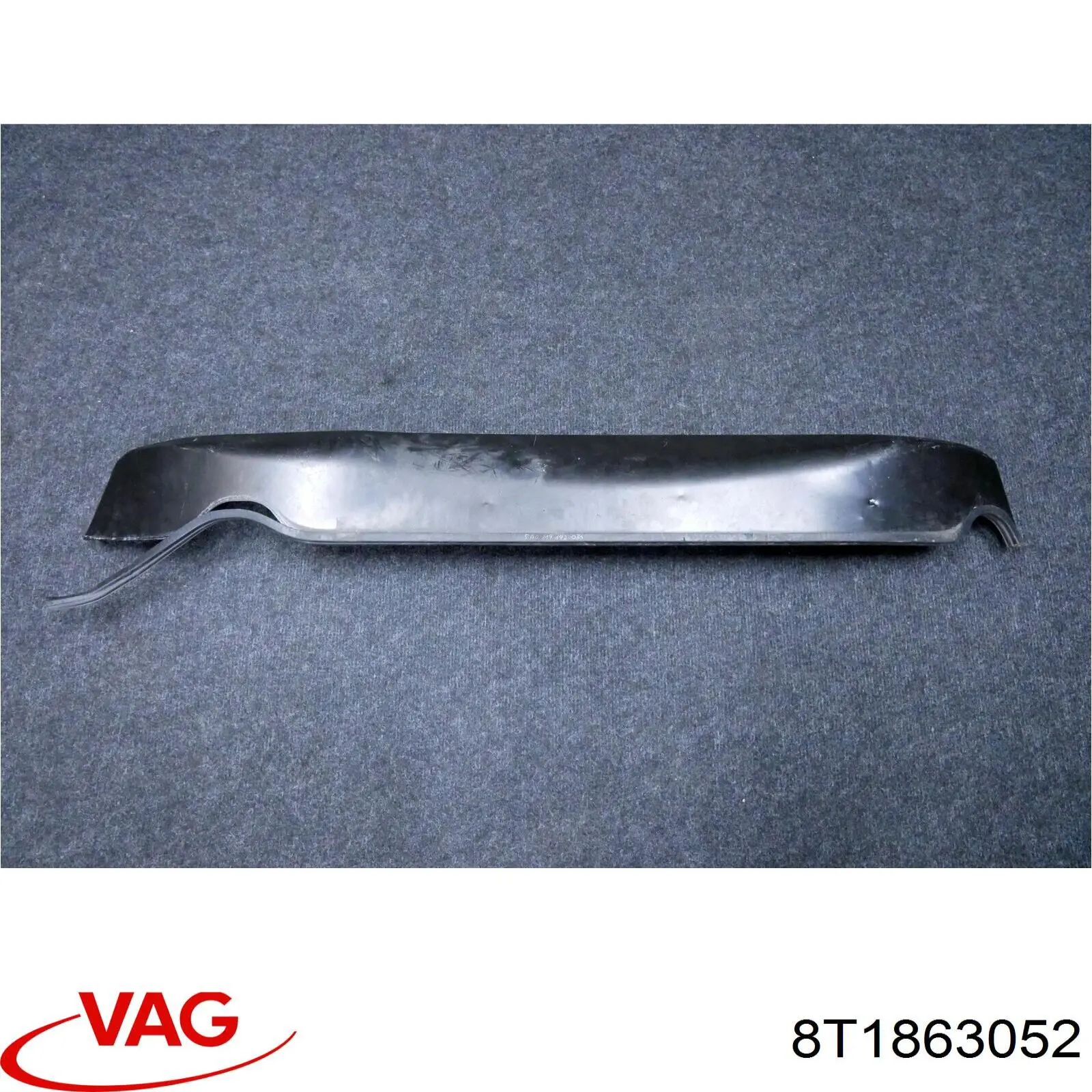 Решетка дворников, левая VAG 8T1863052 цена, от 9.03 USD