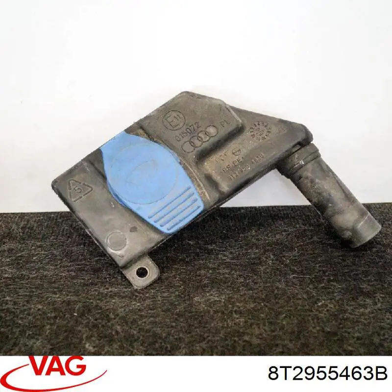Купить 8T2955463B VAG Горловина бачка омывателя