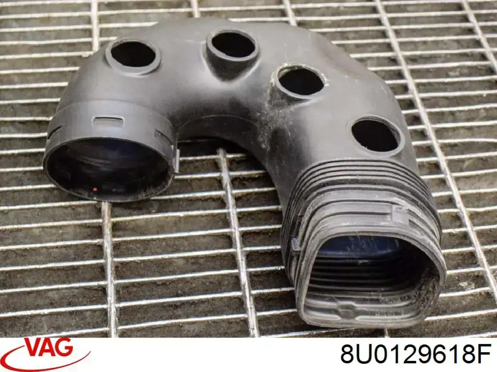 Патрубок воздушный, вход воздушного фильтра VAG 8U0129618F цена, от 36.08 USD