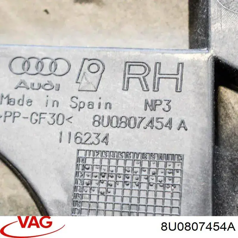 Купить 8U0807454 VAG Направляющая заднего бампера правая