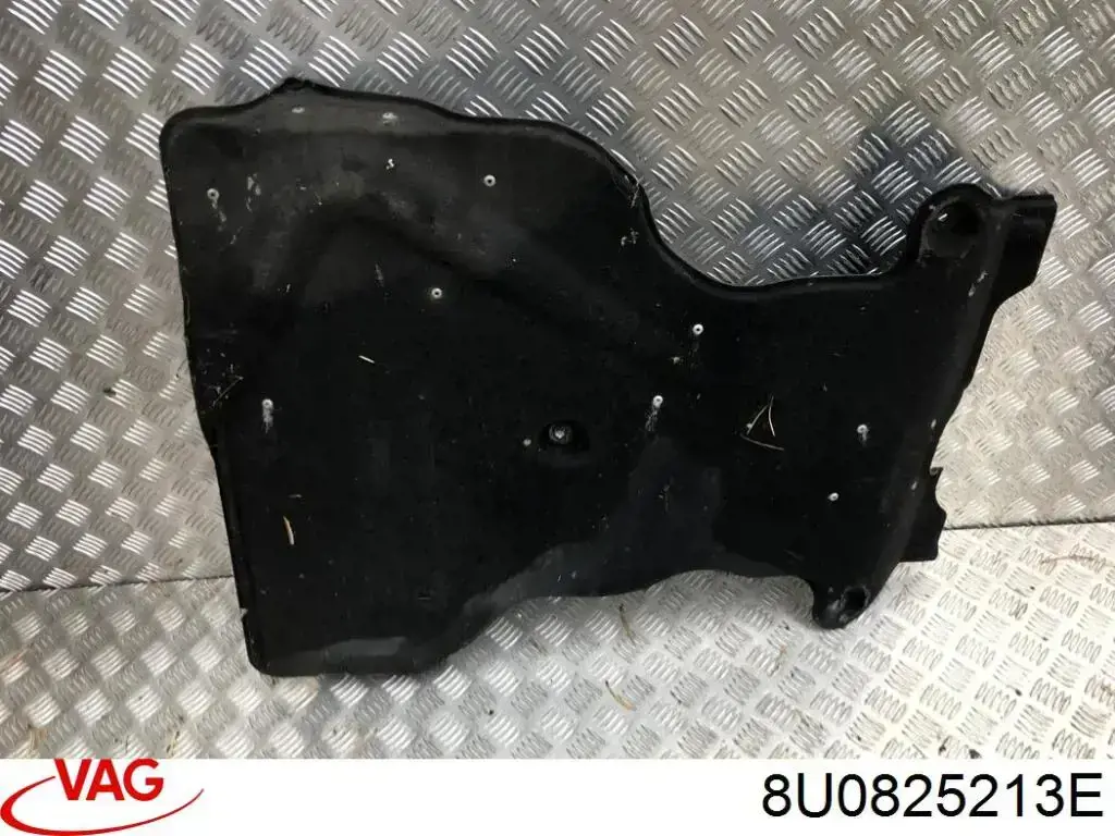 Защита днища задняя левая VAG 8U0825213E цена, от 52.28 USD