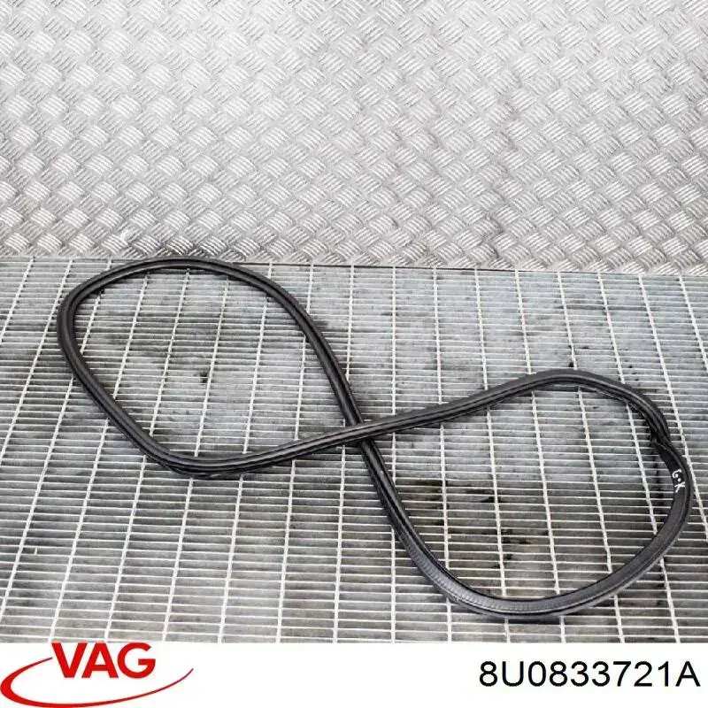  VAG 8U0833721A цена, от 13.54 USD