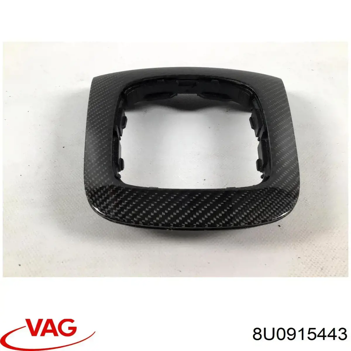 8U0915443 VAG Крышка ящика аккумулятора