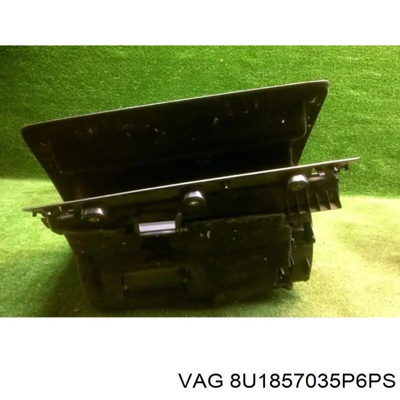 8U1857035N6PS VAG Бардачек
