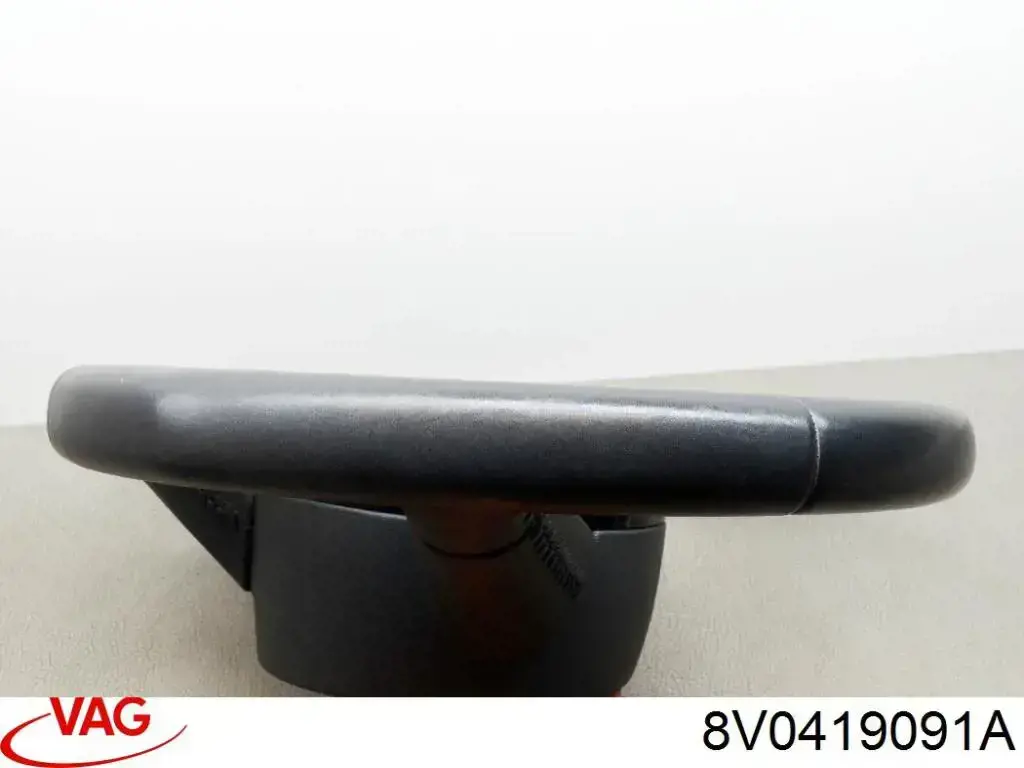 8V0419091A VAG Колесо рулевое